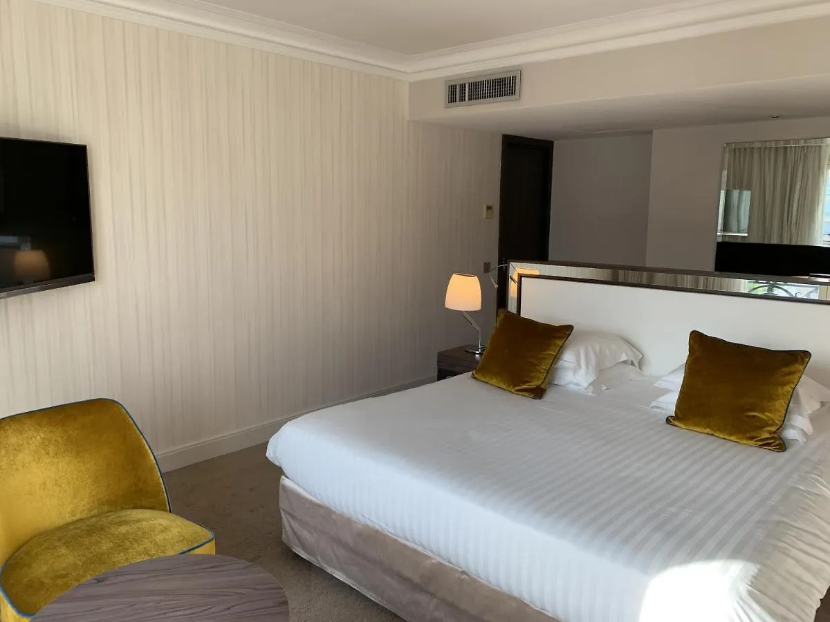 Hotel Le Canberra Cannes 4*,  France