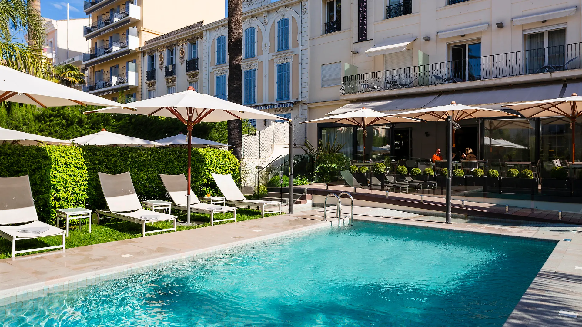 Hotel Le Canberra Cannes 4*,  France