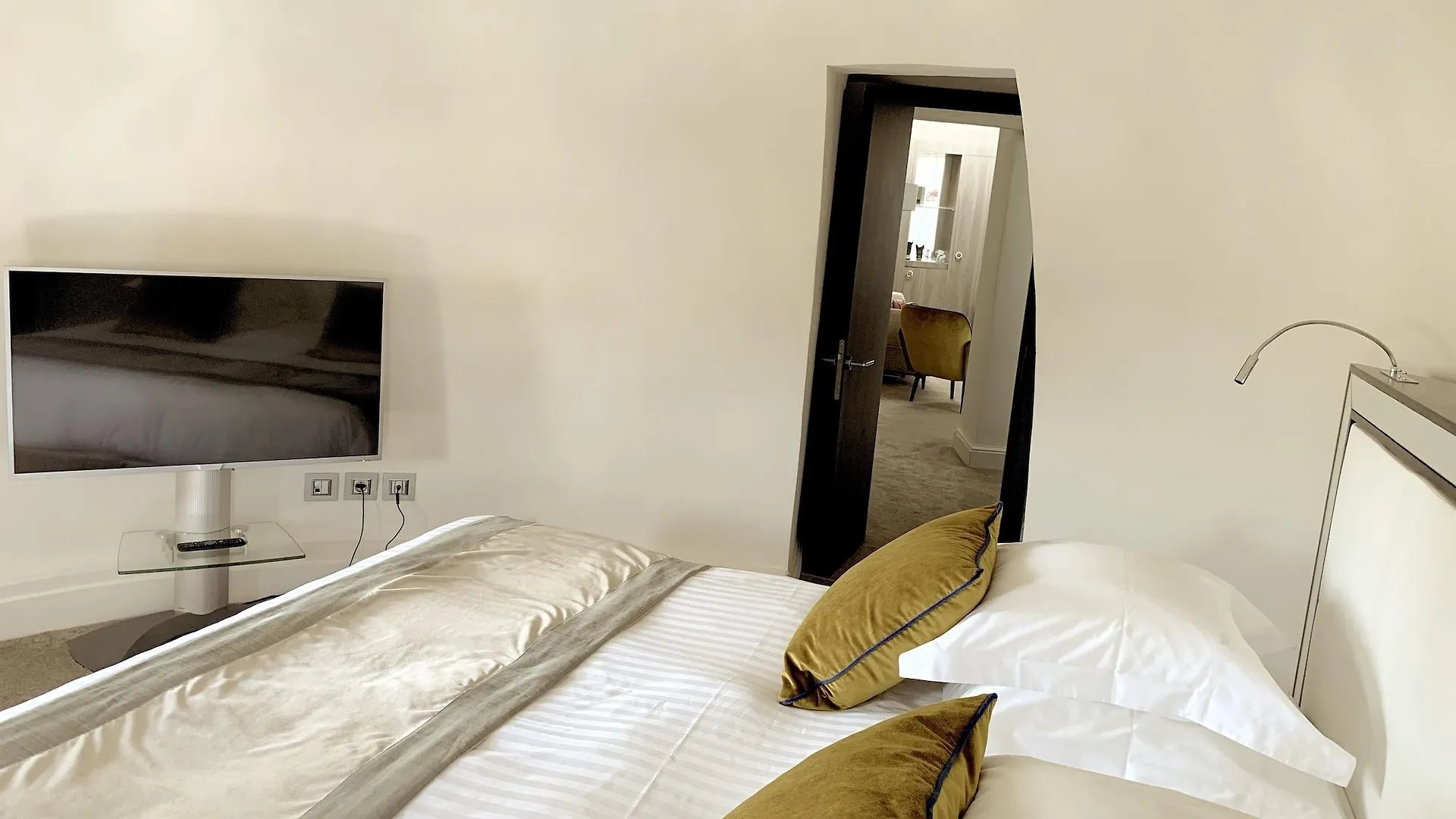 ****  Hotel Le Canberra Cannes France